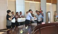 东航食品总经理张兰海赴普洱开展精准扶贫工作