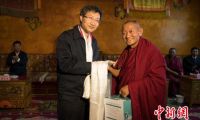 北京眼科专家上高原助西藏白内障患者复明