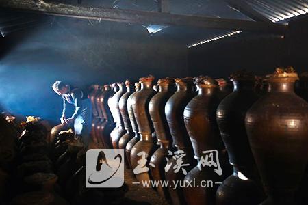 彝家美酒香飘高鲁山