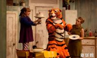英国经典绘本改编儿童剧《老虎来喝下午茶》在京上演