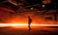 《血肉与黄沙》成首部奥斯卡获奖VR电影 